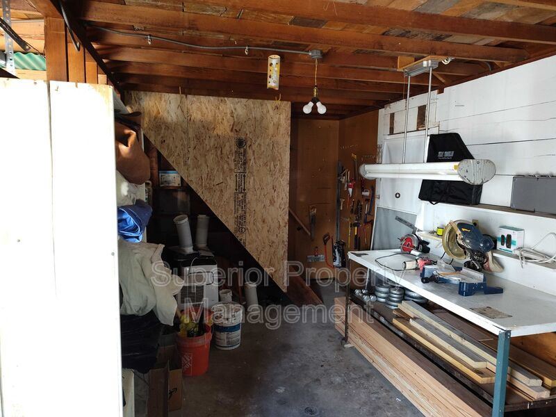 4 Bed, 2 Bath Home – 5 Minutes from Downtown | Garage & Private Deck property image