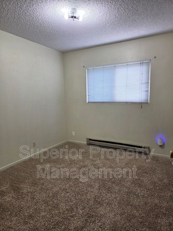 Spacious 3-Bedroom Apartment – Parking Included, W/D Hookups property image