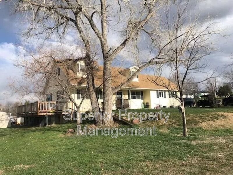 Available 4-Bedroom 3-Bathroom Farmhouse Retreat property image