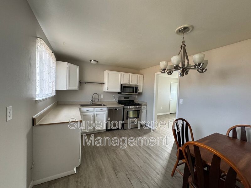 3 Bed, 2 Bath Home – 2-Car Garage (Greeley) property image