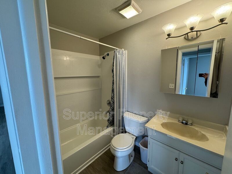 3 Bed, 2 Bath Home – 2-Car Garage (Greeley) property image