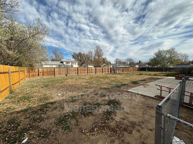 3 Bed, 2 Bath Home – 2-Car Garage (Greeley) property image