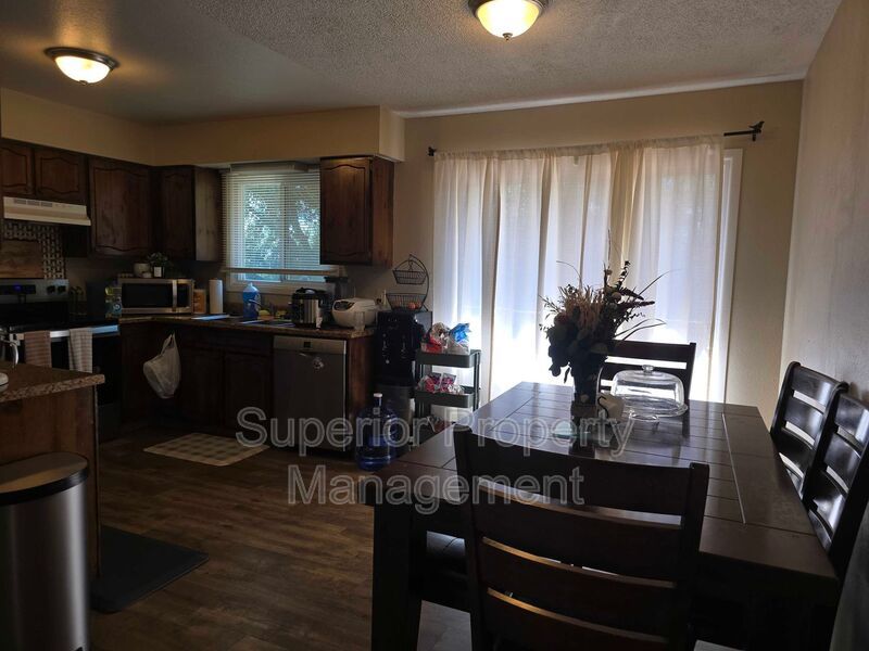 Spacious 5-Bedroom Bi-Level Home Near F.E. Warren AFB! property image