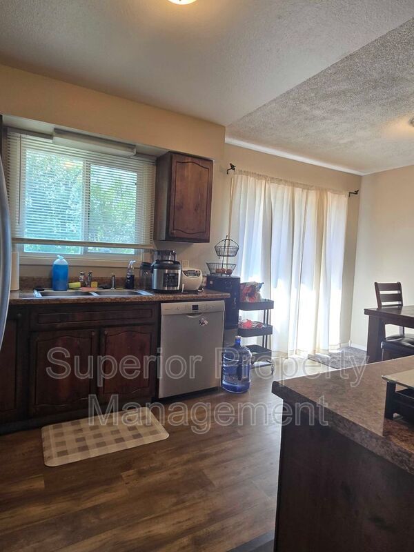 Spacious 5-Bedroom Bi-Level Home Near F.E. Warren AFB! property image
