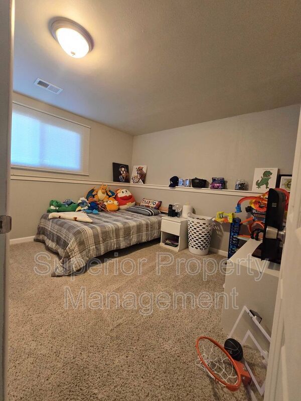 Spacious 5-Bedroom Bi-Level Home Near F.E. Warren AFB! property image