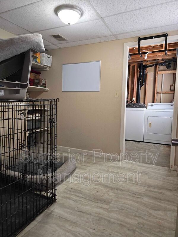 Spacious 5-Bedroom Bi-Level Home Near F.E. Warren AFB! property image