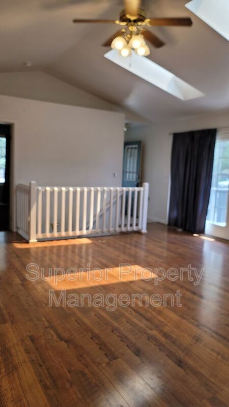 Beautiful, open, and bright 2 bedroom, 2 bathroom townhome. Available now. property image