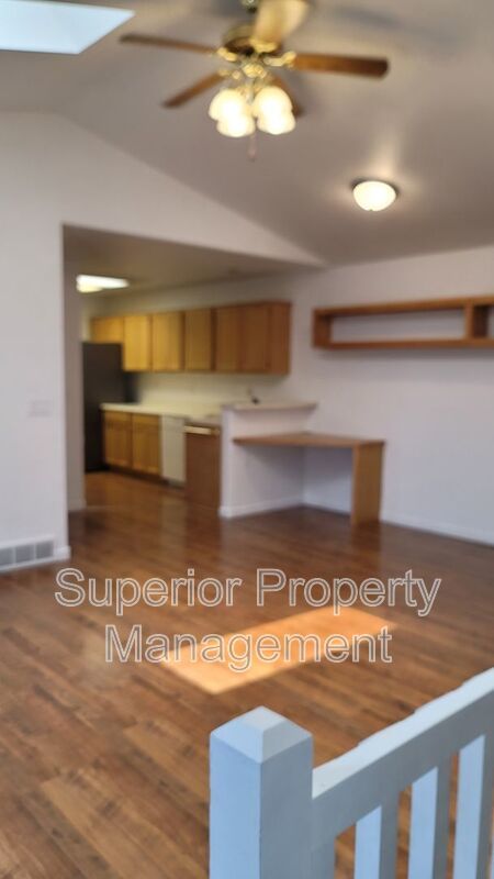 Beautiful, open, and bright 2 bedroom, 2 bathroom townhome. Available now. property image