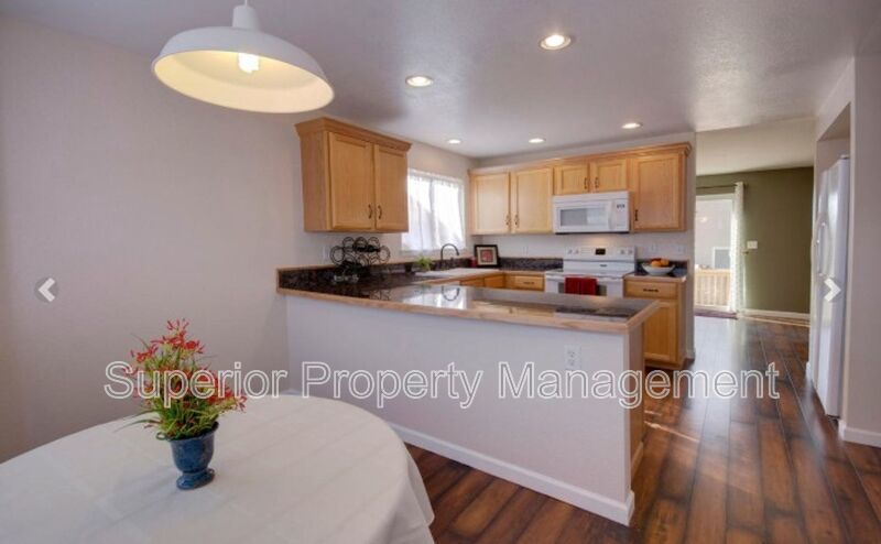 Beautiful 3 bed, 3 bath home in desirable neighborhood. Available Aug 17th. property image