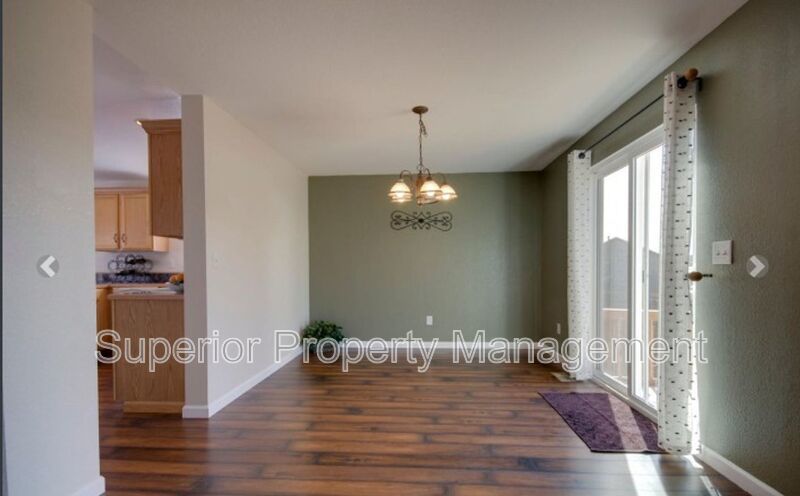 Beautiful 3 bed, 3 bath home in desirable neighborhood. Available Aug 17th. property image