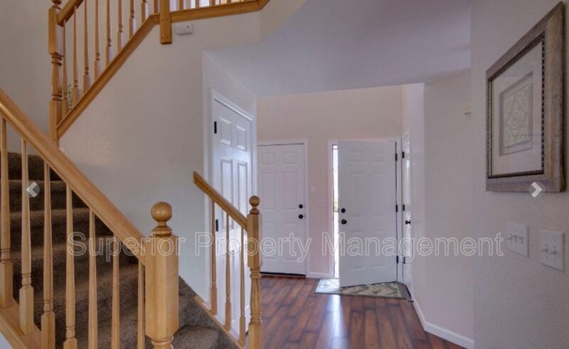 Beautiful 3 bed, 3 bath home in desirable neighborhood. Available Aug 17th. property image