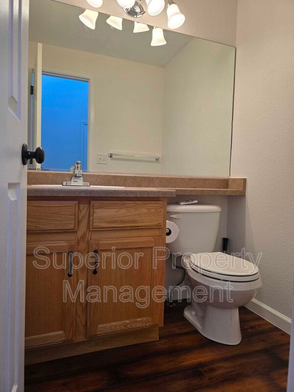 Beautiful 3 bed, 3 bath home in desirable neighborhood. Available Aug 17th. property image