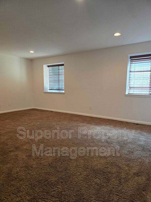 Beautiful 3 bed, 3 bath home in desirable neighborhood. Available Aug 17th. property image