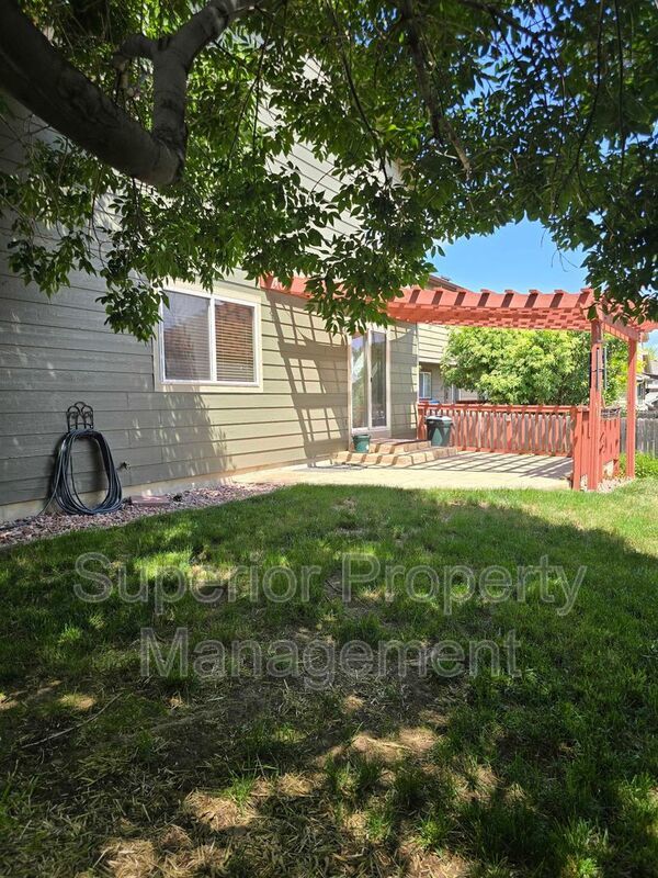Beautiful 3 bed, 3 bath home in desirable neighborhood. Available Aug 17th. property image