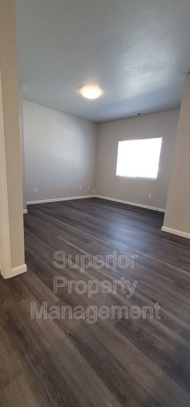 Beautiful, Brand New 2 bedroom- 2 bathroom with tasteful upgrades. property image