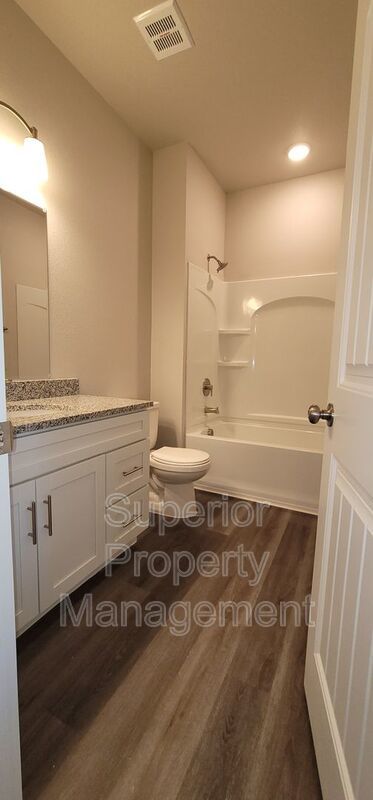 Beautiful, Brand New 2 bedroom- 2 bathroom with tasteful upgrades. property image