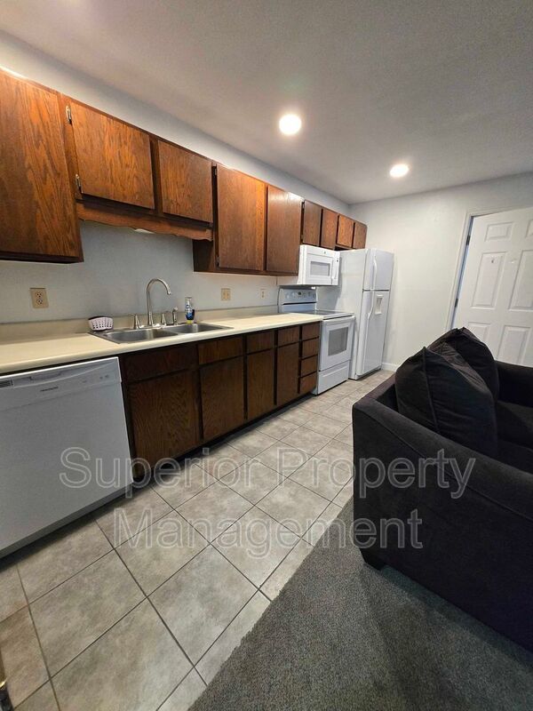 Move-In Ready Furnished 1BR Apartment property image