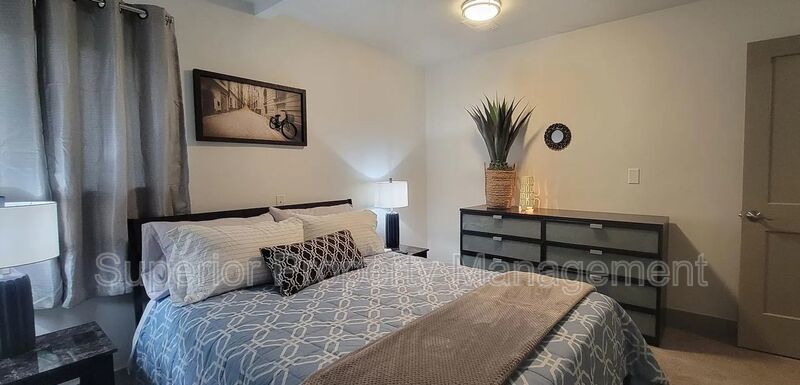 LIVE IN THE HEART OF DOWNTOWN - FIRST MONTH FREE! property image