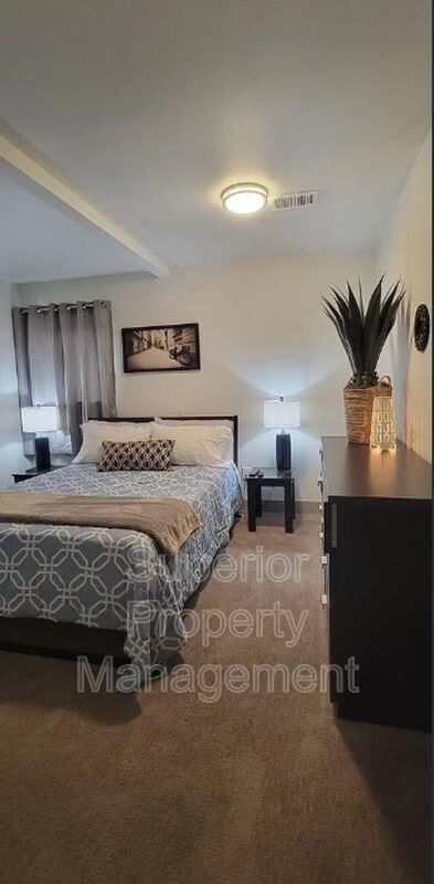 LIVE IN THE HEART OF DOWNTOWN - FIRST MONTH FREE! property image