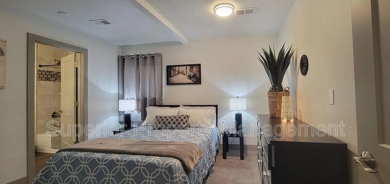 LIVE IN THE HEART OF DOWNTOWN - FIRST MONTH FREE! property image