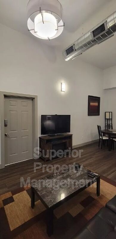 LIVE IN THE HEART OF DOWNTOWN - FIRST MONTH FREE! property image