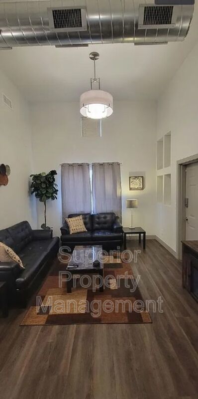 LIVE IN THE HEART OF DOWNTOWN - FIRST MONTH FREE! property image