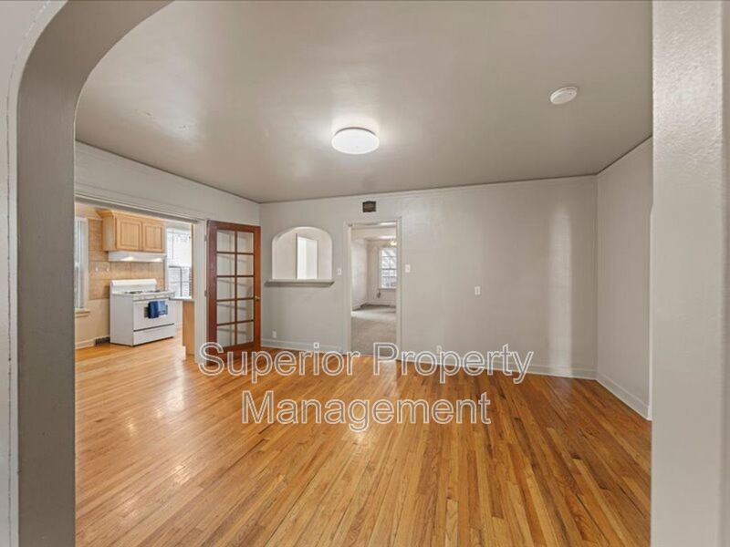 Move in for Free! Cozy and Inviting Apartment property image