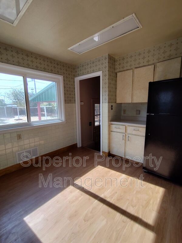 Beautiful and Spacious Ranch home with finished basement. Available Now. property image