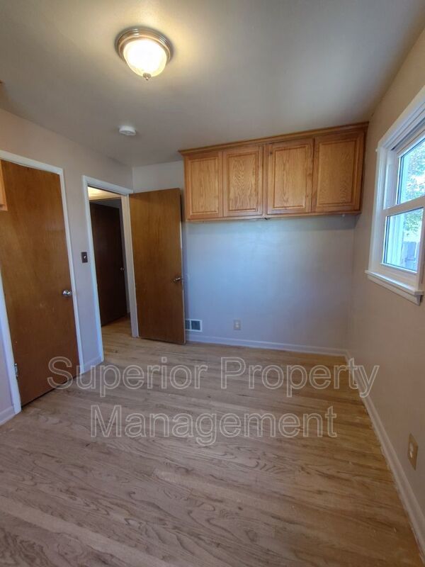 Beautiful and Spacious Ranch home with finished basement. Available Now. property image