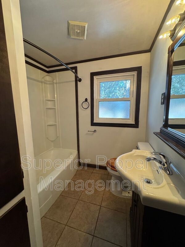 Beautiful and Spacious Ranch home with finished basement. Available Now. property image