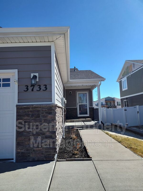 Move-In Ready | 3733 Gunsmoke | Saddle Ridge property image