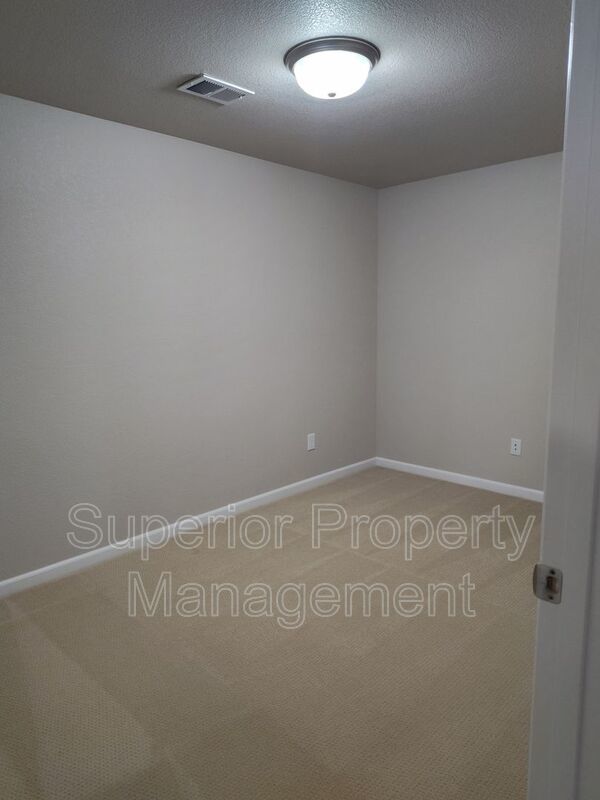 Move-In Ready | 3733 Gunsmoke | Saddle Ridge property image