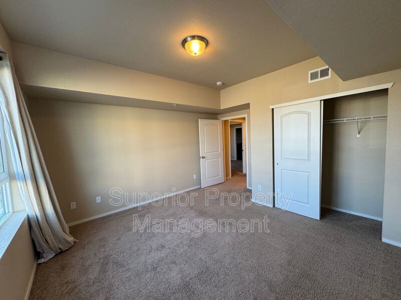 3 bedroom apartment for rent in Loveland, CO offering 1,318 sq ft near Centerra and I-25. property image