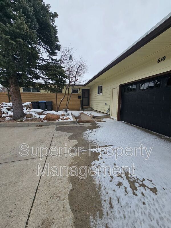 Spacious 5 Bed / 2 Bath Ranch Home – Comfortable Living in a Great Location property image