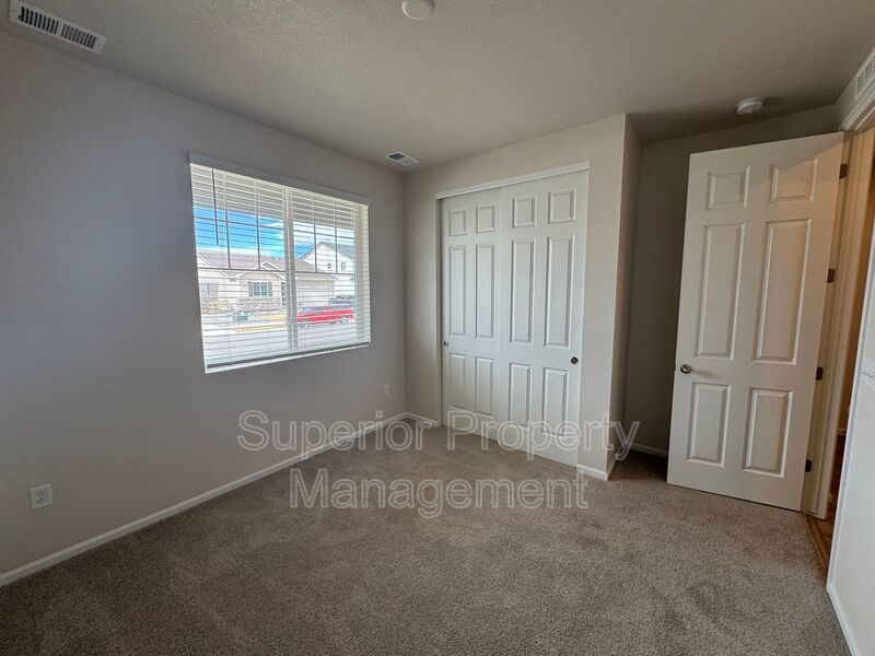 Spacious 4-Bedroom Home for Rent – Pet Friendly, Great Location & Modern Amenities property image