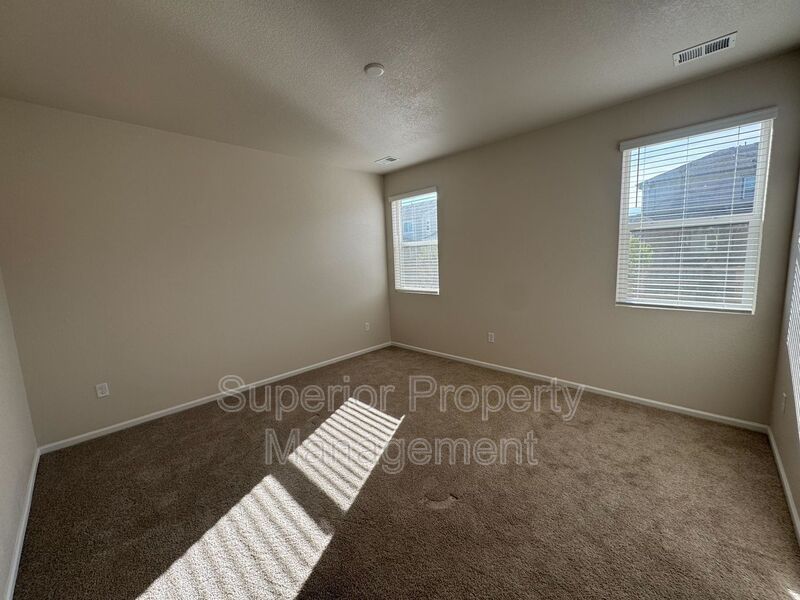 Spacious 4-Bedroom Home for Rent – Pet Friendly, Great Location & Modern Amenities property image