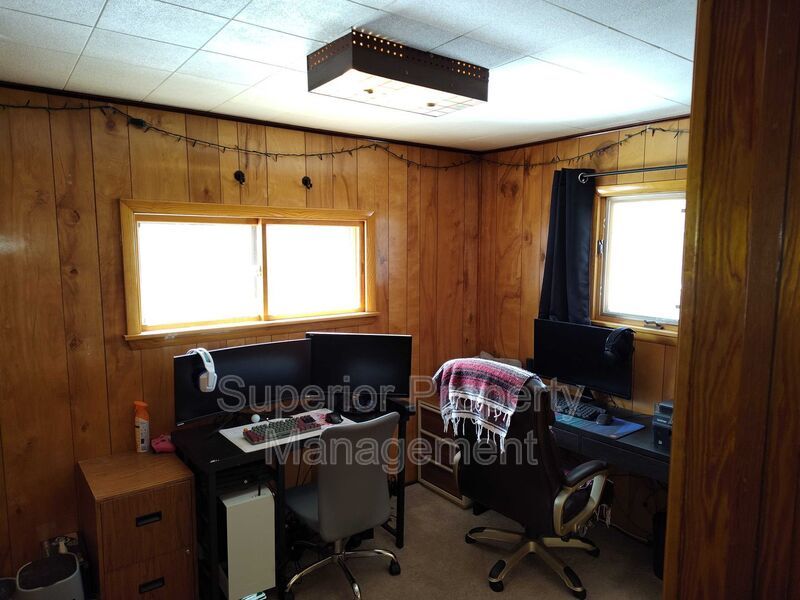 4 Bed, 2 Bath Home – 5 Minutes from Downtown | Garage & Private Deck property image