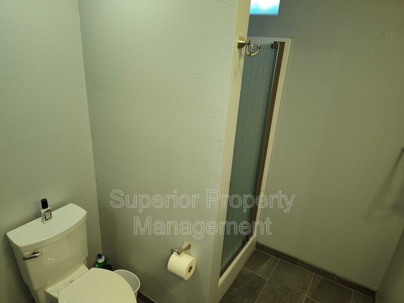 4 Bed, 2 Bath Home – 5 Minutes from Downtown | Garage & Private Deck property image